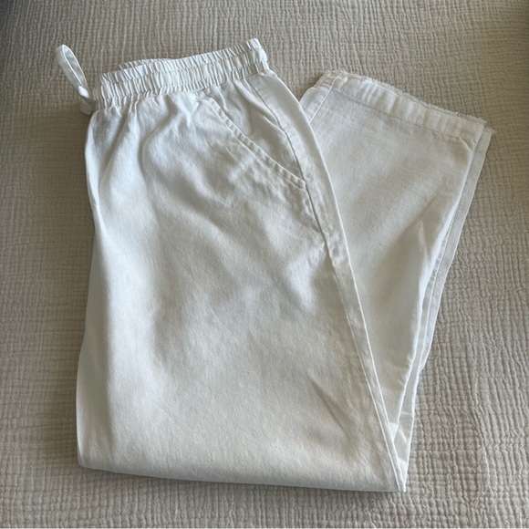 Charlie Paige White Linen Ankle Pants - Size M - Picture 2 of 7